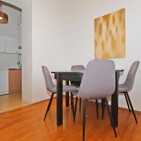 Apartment Amra
